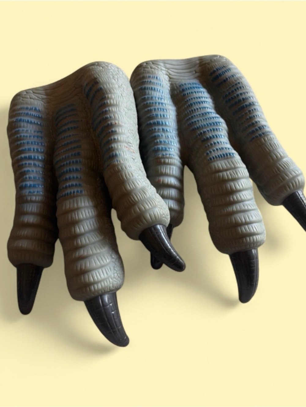 Mattel Jurassic Park Kid’s Play Claw Gloves